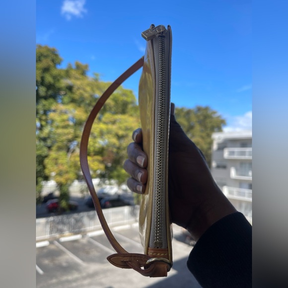 Louis Vuitton Vernis Pochette Lexington - Picture 13 of 14